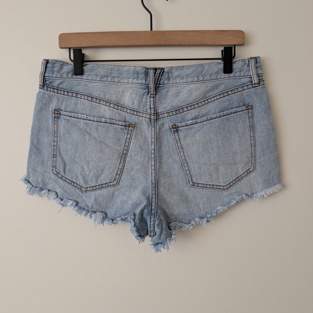 We The Free Womens 30 Cut Off Denim Jean Shorts Streetwear Boho Classic Preppy - Picture 4 of 6